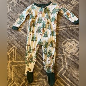 6-9 M Burts Bees Christmas tree pajamas